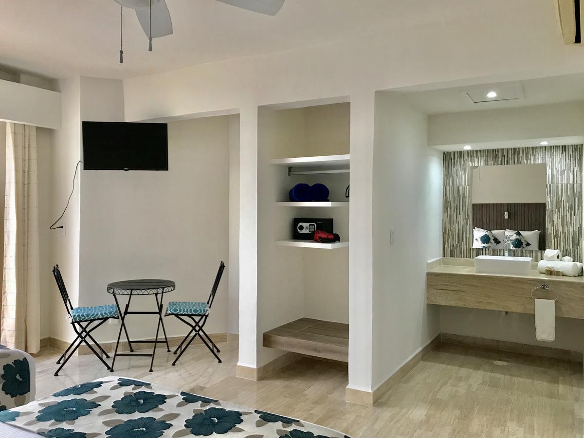 Ocean View Apartment Канкун Екстериор снимка