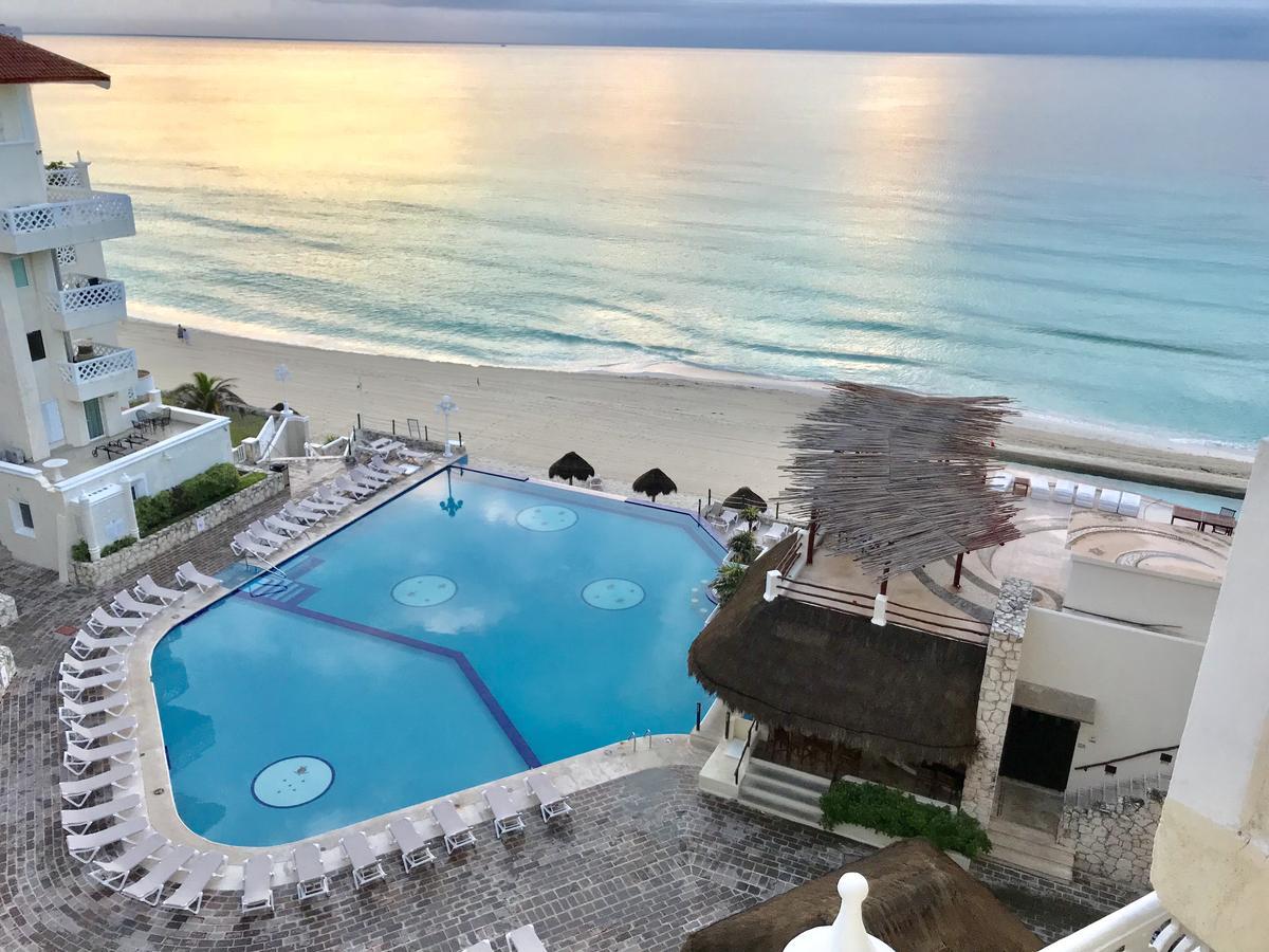 Ocean View Apartment Канкун Екстериор снимка