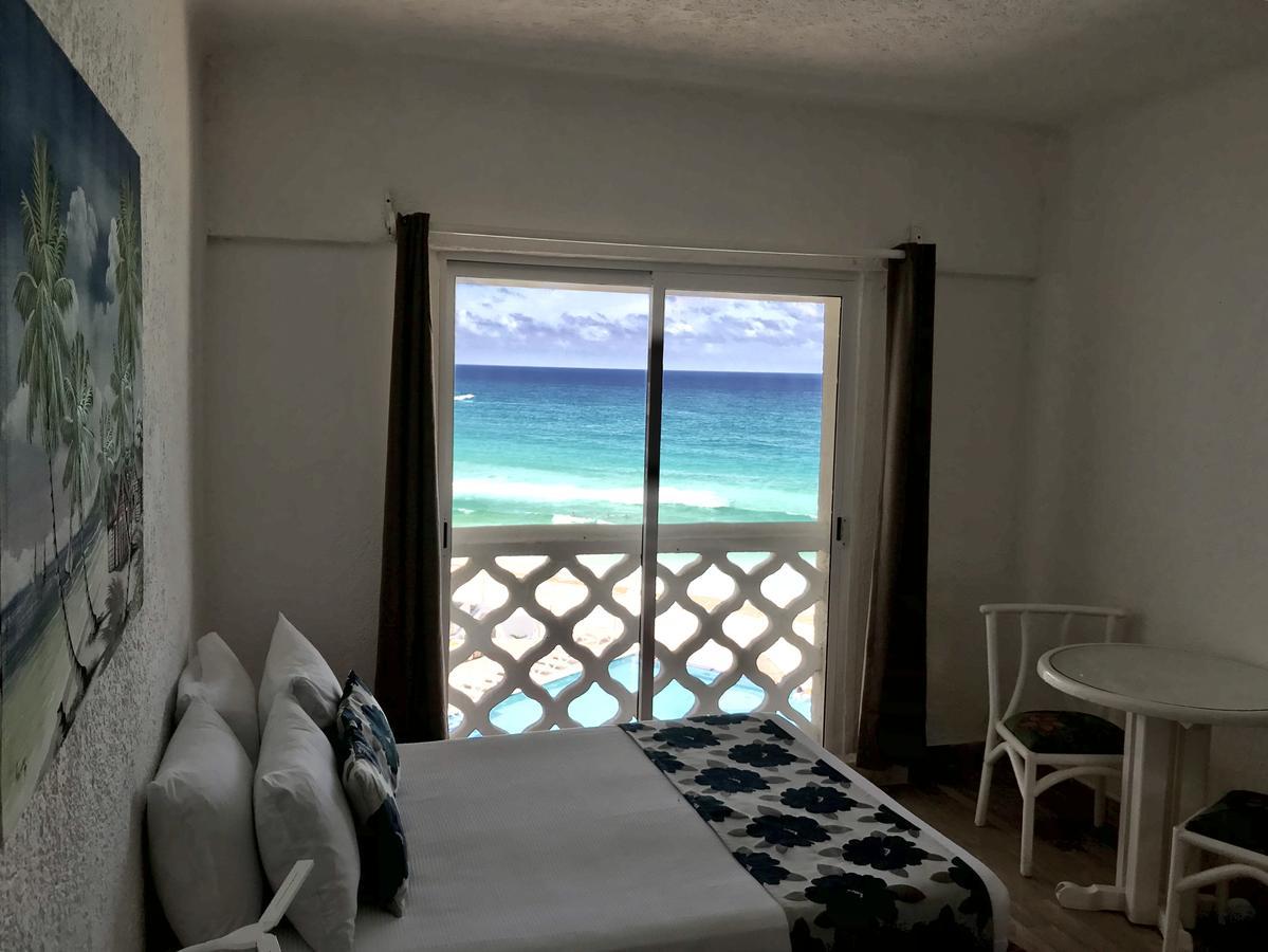 Ocean View Apartment Канкун Екстериор снимка